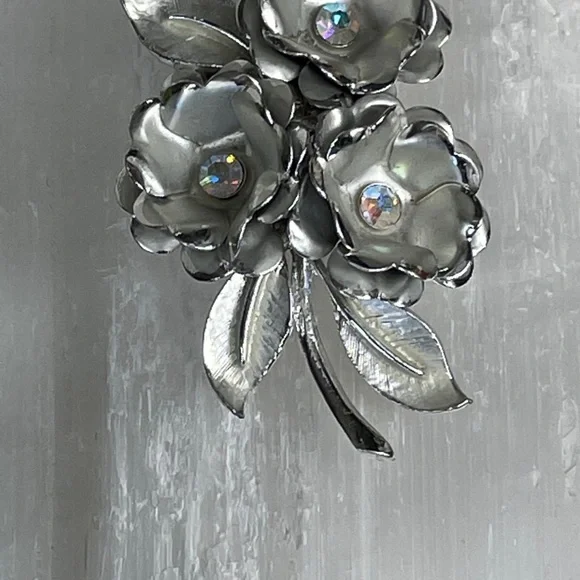 CORO pin VINTAGE floral BROOCH silver + rhinestone FEMININE stylish TIMELESS - Picture 6 of 13